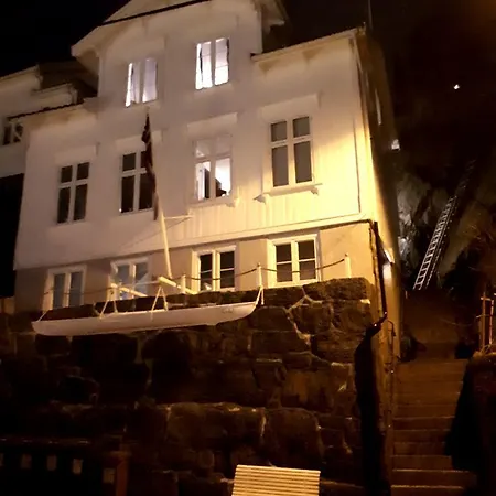 Charm - Center Apartment Arendal